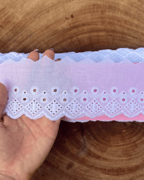 Bordado Inglês 100% algodão Branco - Largura: 7,5 centímetros