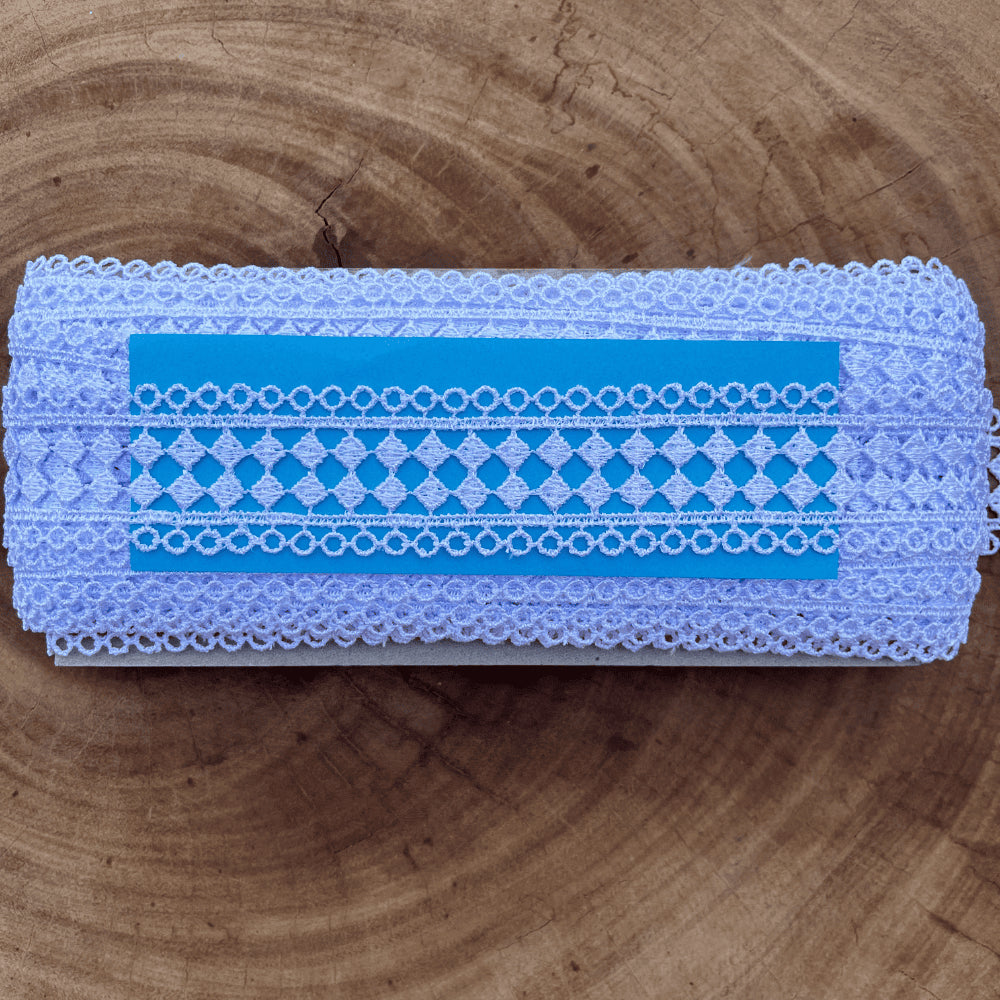 Entremeio de renda guipir 100% poliéster branca - Largura: 3,5 centímetros