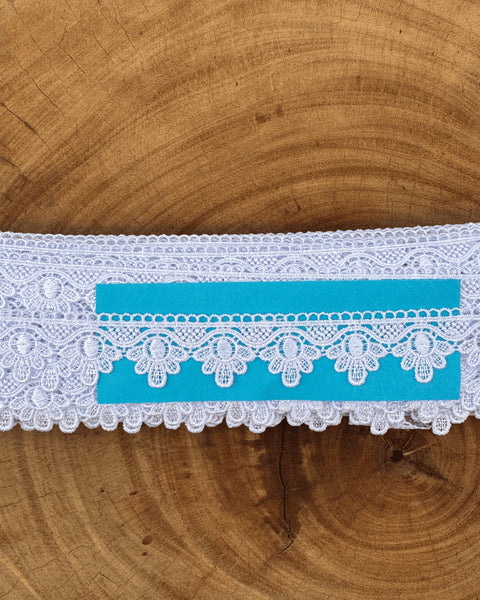 Renda guipir 100% poliéster branca - Largura: 3,2 centímetros