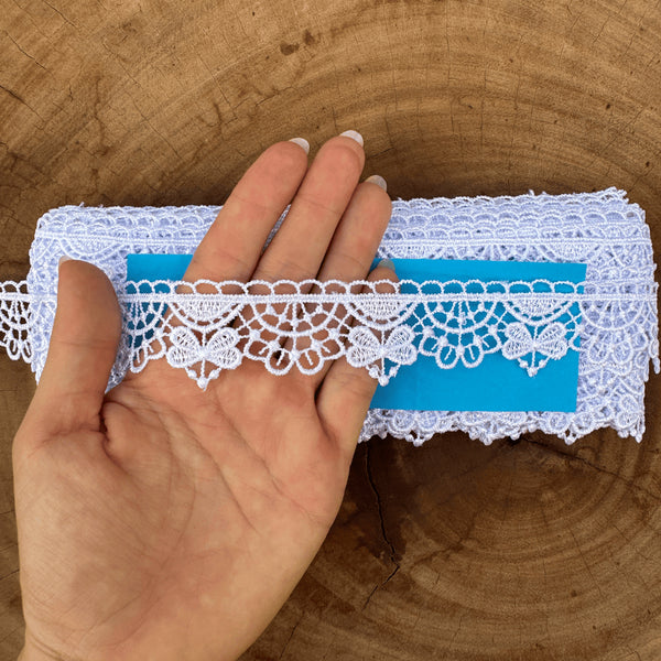 Renda guipir 100% poliéster branca - Largura: 3,5 centímetros