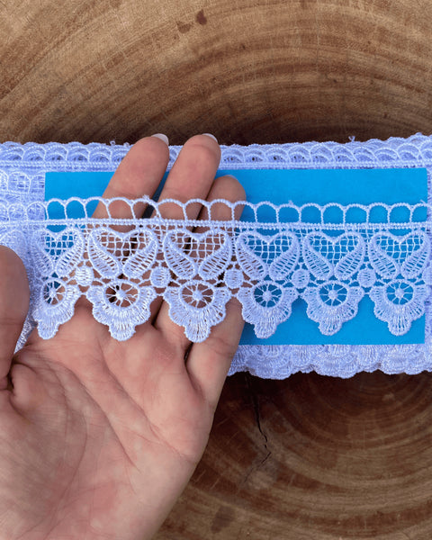 Renda guipir 100% poliéster branca - Largura: 5,2 centímetros
