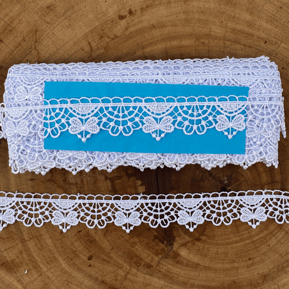 Renda guipir 100% poliéster branca - Largura: 3,5 centímetros